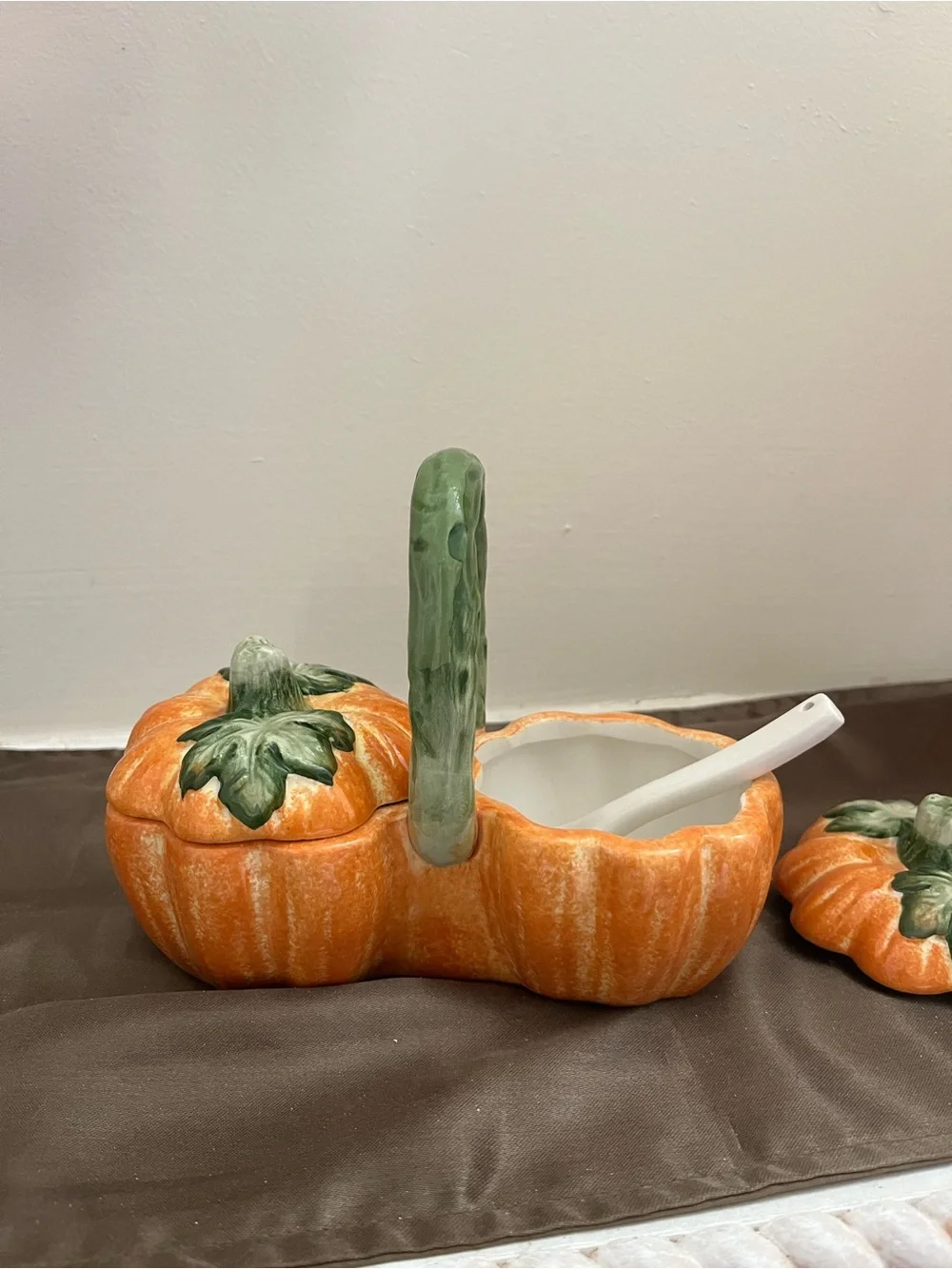 N/A decorative ceramic